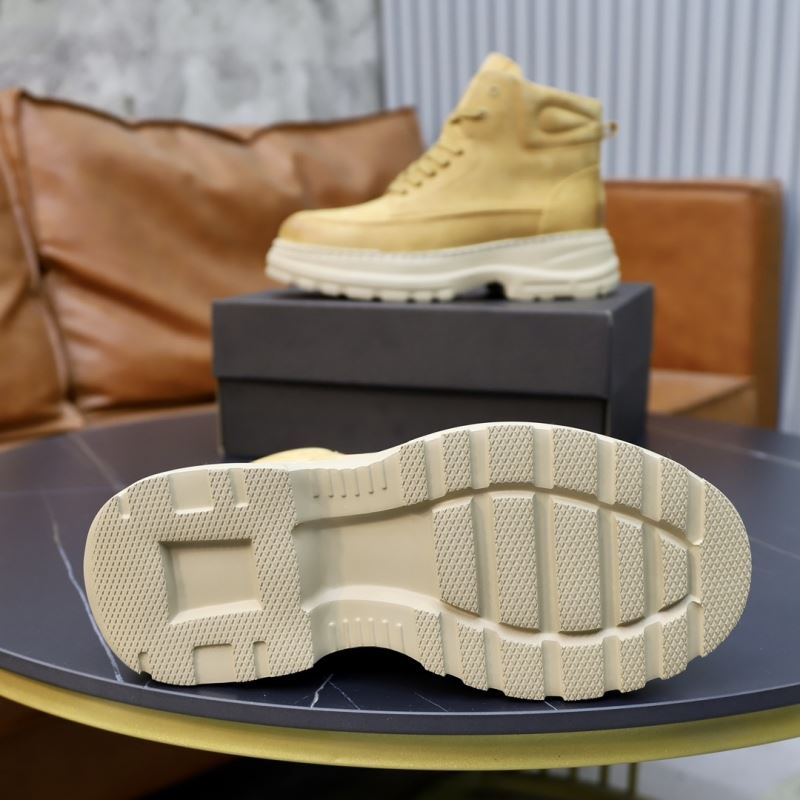 UGG Sneakers